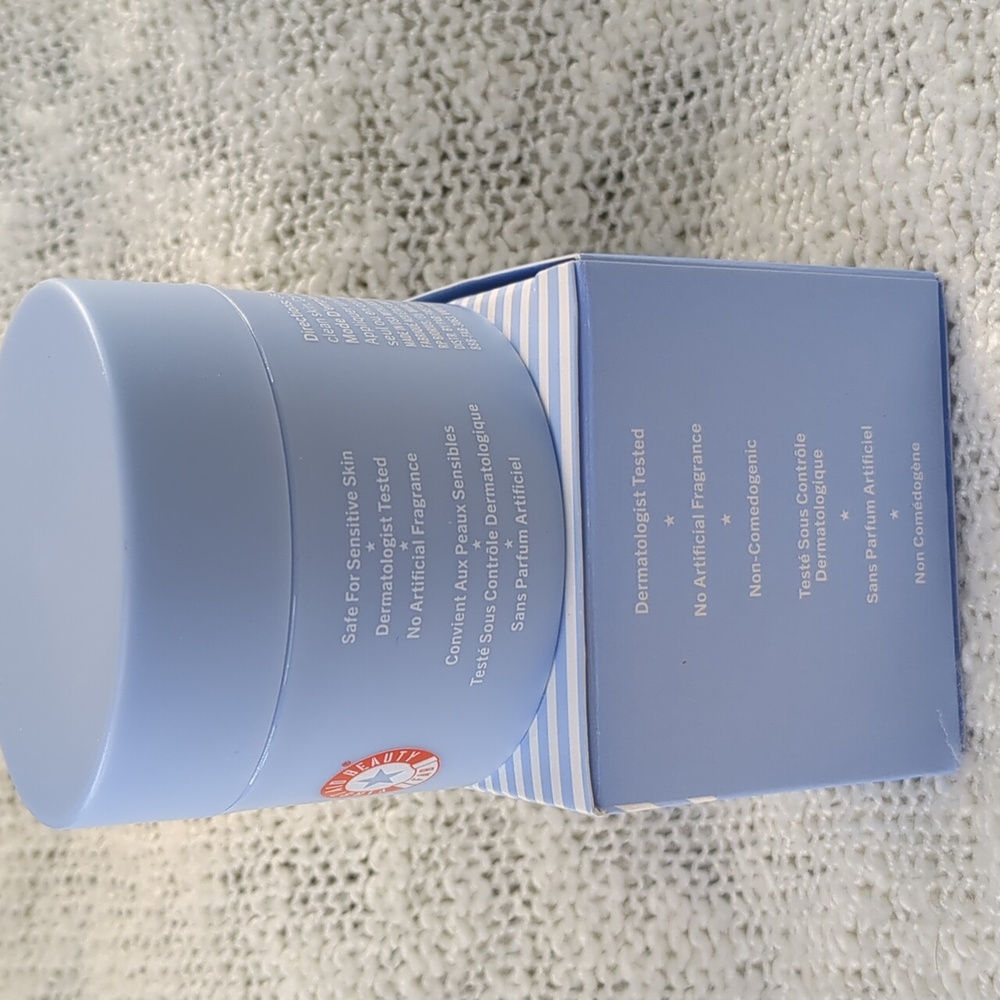 First Aid Beauty Dewy Gel Cream  with Hyaluronic Acid+Ceramides, 52ml/1.9fl oz - Picture 2 of 14